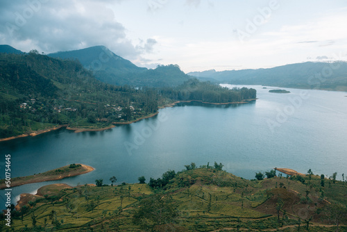 Fototapeta Naklejka Na Ścianę i Meble -  Lakes and mountains of Sri Lanka