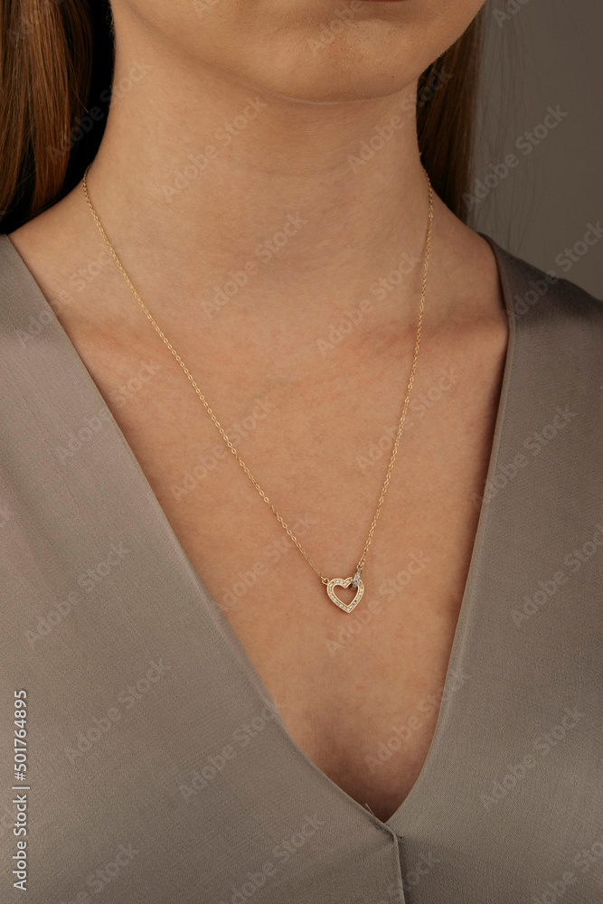 women's gold pendant around the neck of a girl, women's jewelry, pendant with stones, women's accessories, women's jewelry women's gold pendant around the neck of a girl, women's jewelry, pendant with stones, women's accessories, women's jewelry