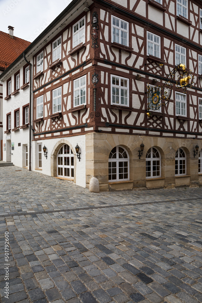 Schönes Fachwerkhaus in der Marktstraße in Trochtelfingen (Hohenzollern). Beautiful half-timbered house on Marktstrasse in Trochtelfingen. Schönes Fachwerkhaus in der Marktstraße in Trochtelfingen (Hohenzollern). Beautiful half-timbered house on Marktstrasse in Trochtelfingen.
