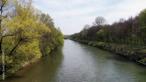 Drohnenflug an der Iller bei Neu-Ulm bei schönem Wetter photo