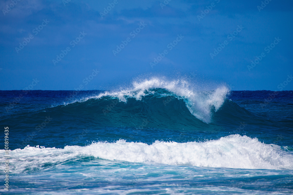 wave breaking in the ocean