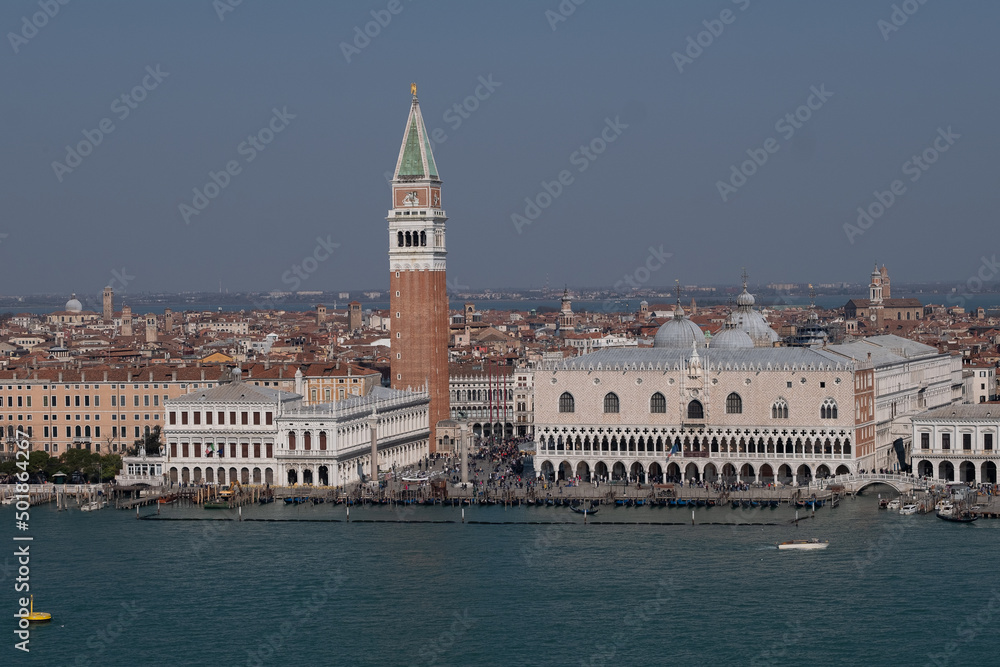 Venedig vom Wasser aus, Markusplatz