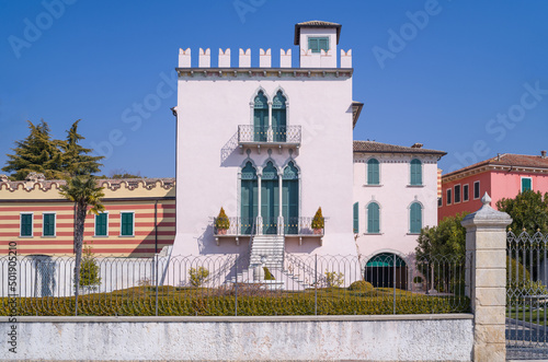 Lake Garda, nature, history and architecture