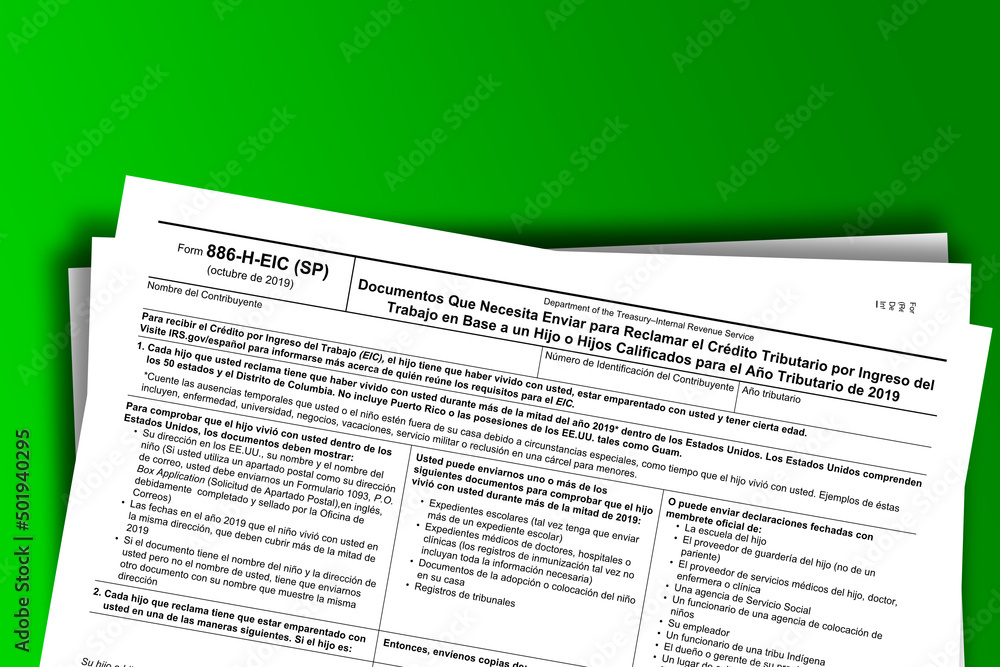 Obraz premium Form 886-H-EIC (SP) documentation published IRS USA 07.31.2020. American tax document on colored
