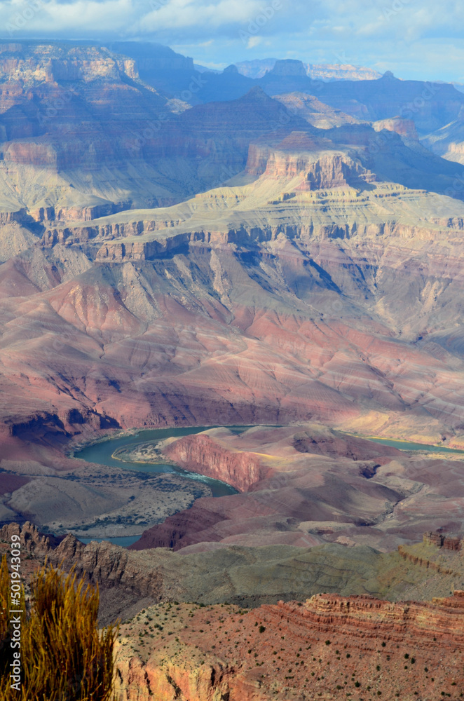 Fototapeta premium View of the Colorado River Winding Through the Grand Canyon