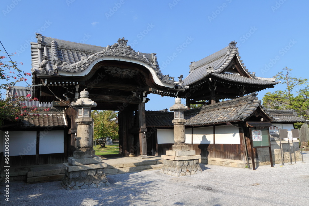 法蓮寺　山門　鐘楼　愛知県　一宮市