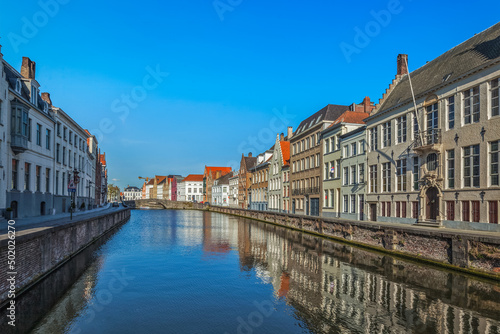 Canal and medieval houses. Bruges (Brugge), Belgium © Dmitry Rukhlenko