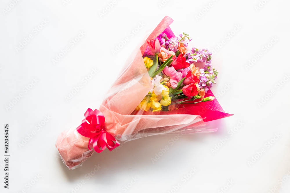 ラナンキュラスとカーネーションとチューリップなどの花束 ラナンキュラスとカーネーションとチューリップなどの花束