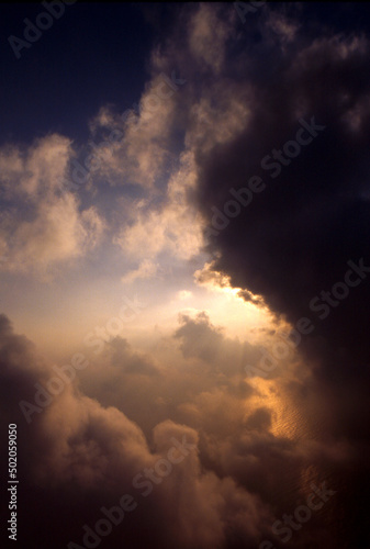 ハワイ・雲の中の後光