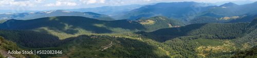 Fototapeta Naklejka Na Ścianę i Meble -  View of the Carpathian Mountains from the Ukrainian Mount Hoverla. Panorama   