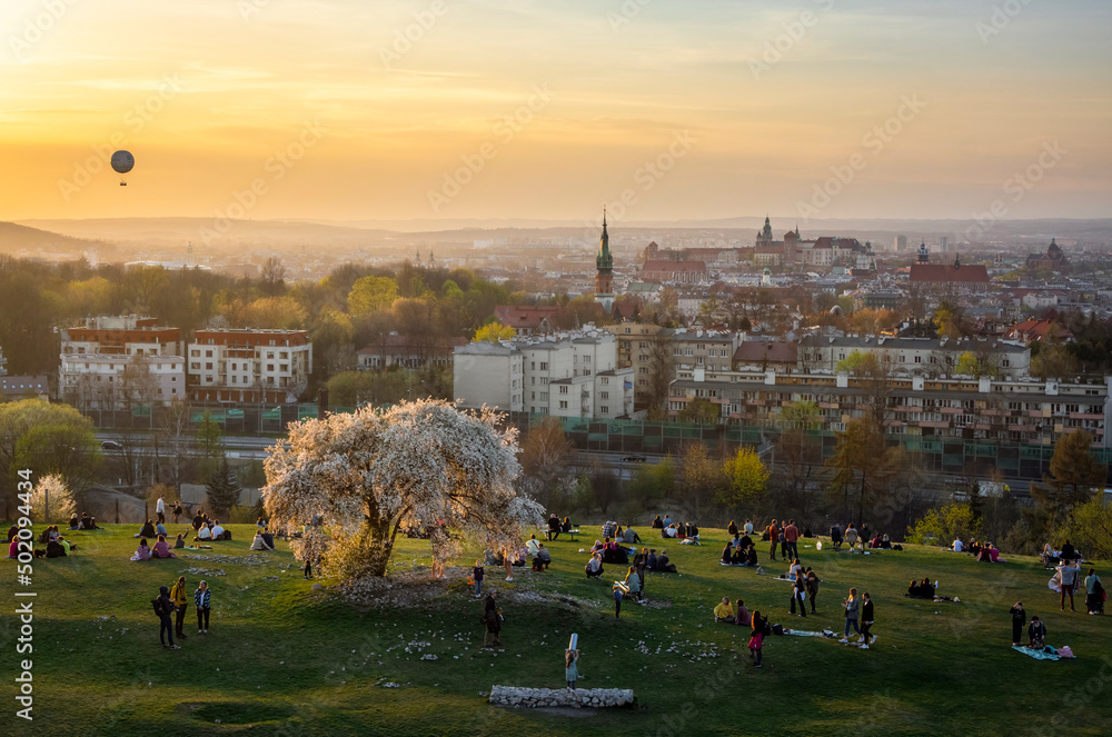 Obraz na płótnie Sunset over Krakow during Spring, view from Krakus Mound w salonie