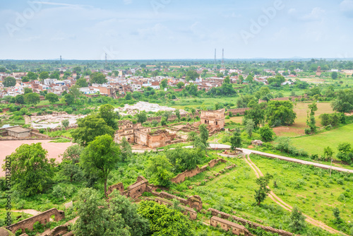 Obraz na płótnie The Republic of India is the seventh largest country in the world by area and, with over a billion people, is second only to China in population w salonie