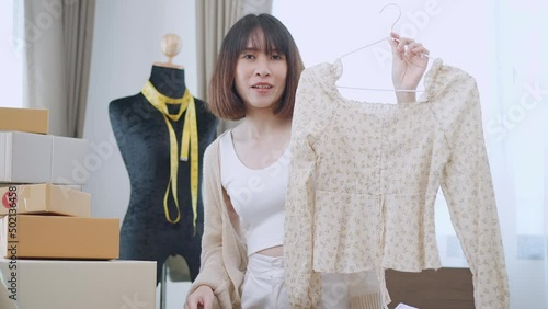 Female Live broadcast selling online clothes at home