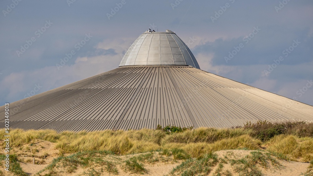 Obraz premium Ufo has landed in the dunes of Crosby