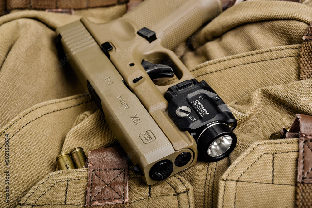 Foto de BANGKOK, THAILAND April 3, 2022 Glock 19X model with