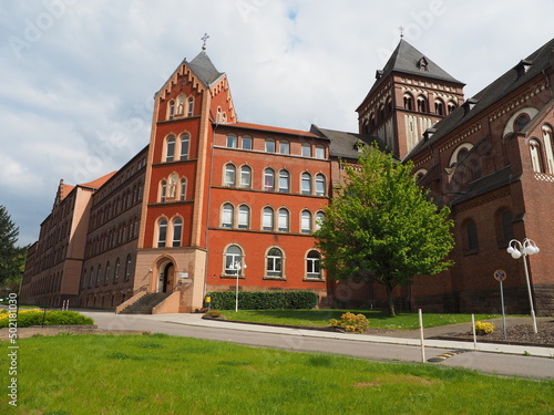 Missionshaus St. Wendel im Saarland - Missionshauskirche der Steyler Missionare – Lourdes Grotte