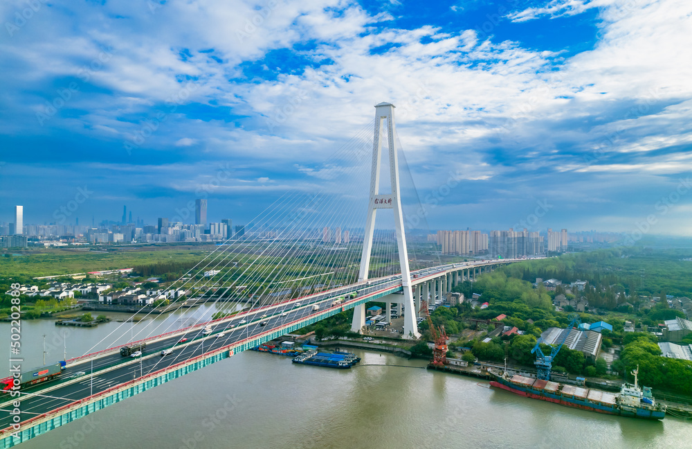 Obraz premium The Xupu Bridge in Shanghai