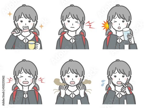 口の中に異常がある小学生女子