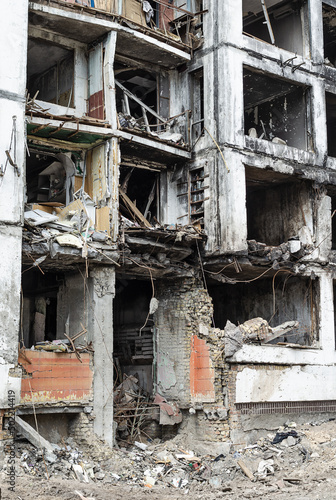Destroyed residential building after shelling © onlooka