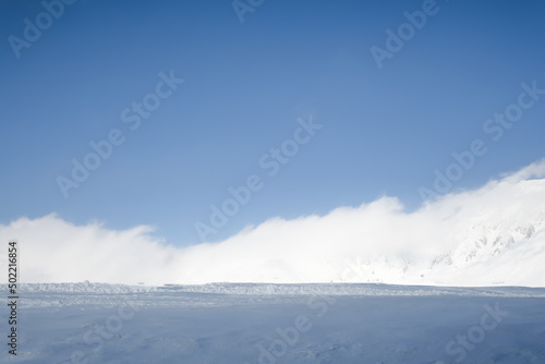 冬の立山　室堂 © TOSHI
