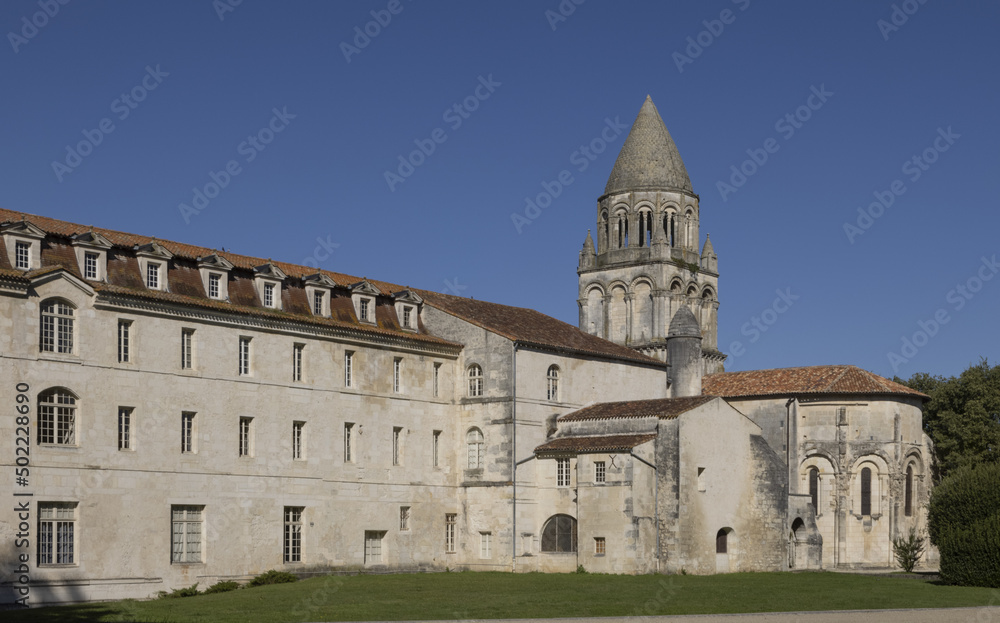 Abbaye aux Dames de Saintes France