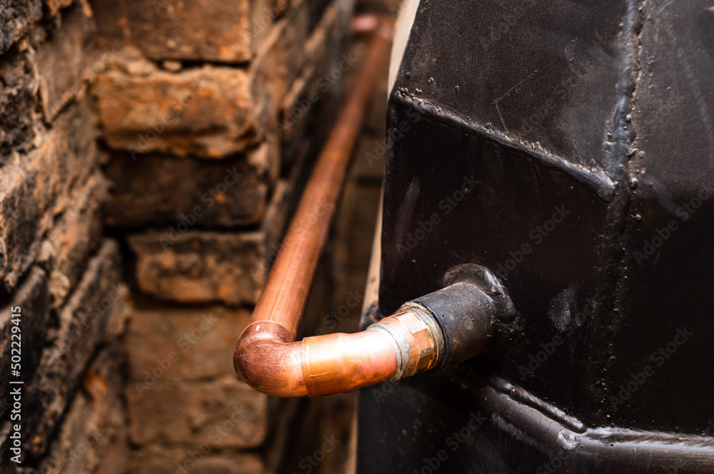Installation of copper pipes for water supply to the fireplace. Installation of copper pipes for water supply to the fireplace.