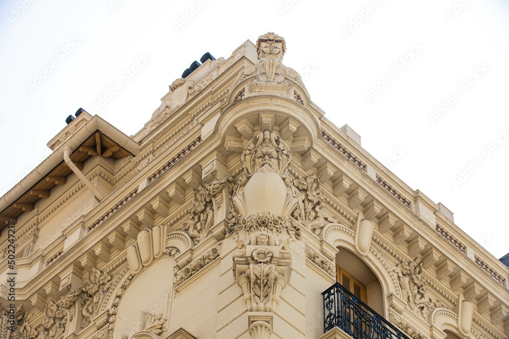 Obraz premium french style building in the old town, south franc, Nice