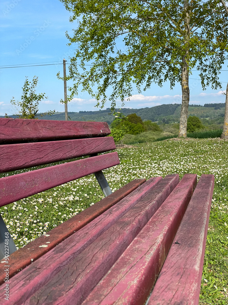 Attente sur le banc