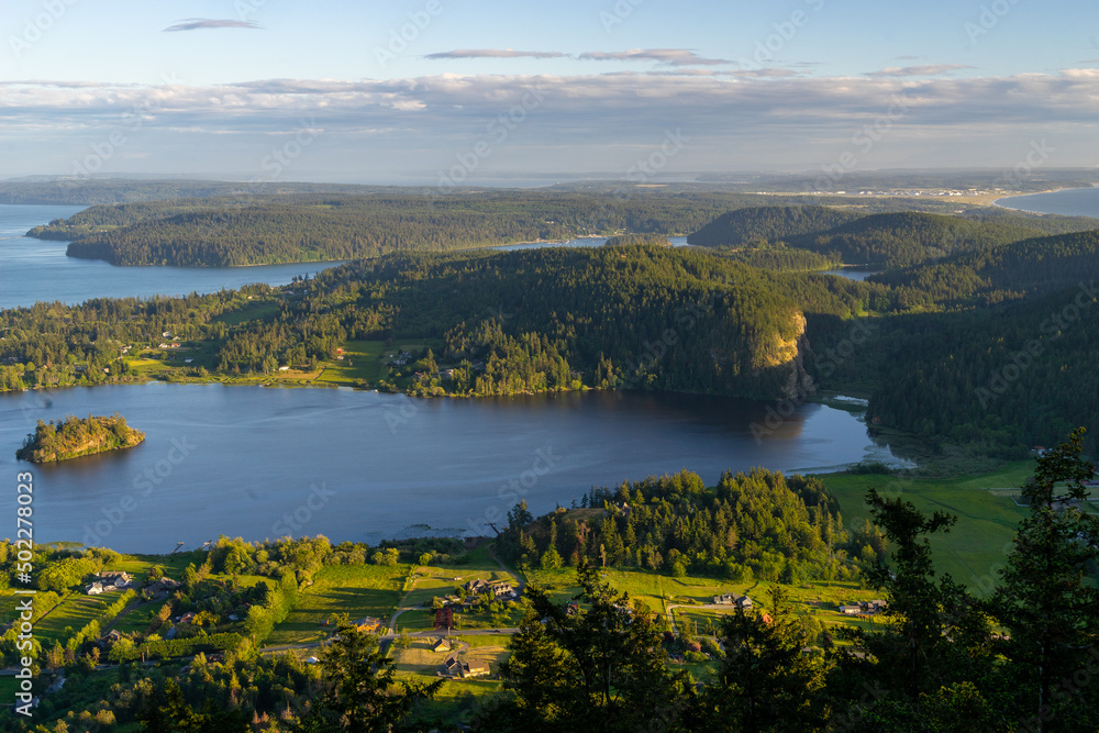 Obraz premium Amazing View from the Top to Mount Erie