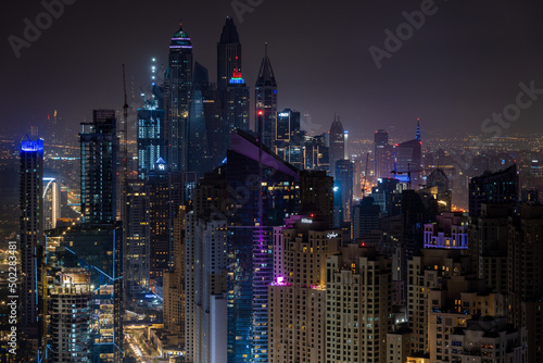 Dubai, Luftaufnahme, Stadt, Skyline, Nachtlichter, Langzeitbelichtung, Hauptstraße, Zentrum