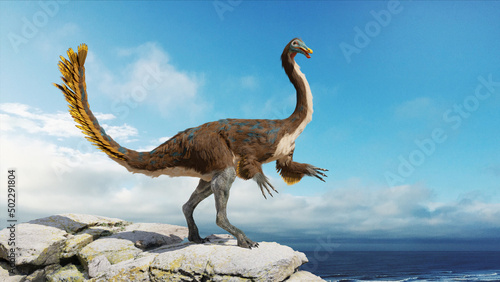 Gallimimus, feathered theropod dinosaur that lived during the Late Cretaceous period © dottedyeti