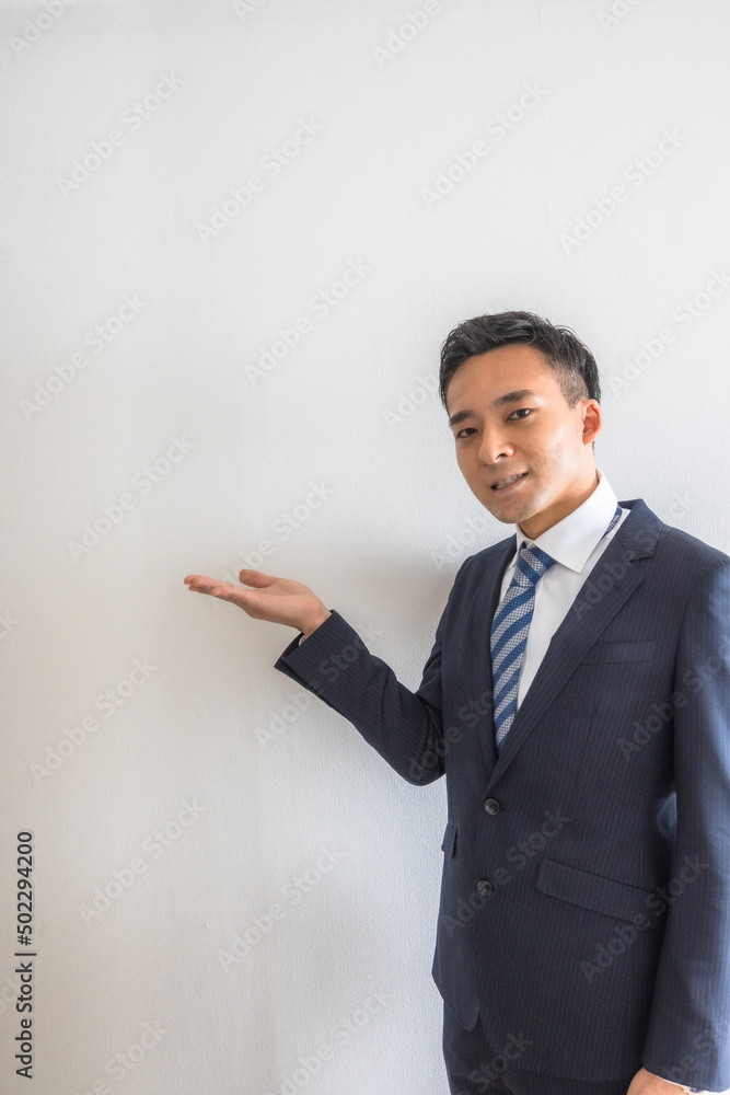 ビジネスマン　イメージ