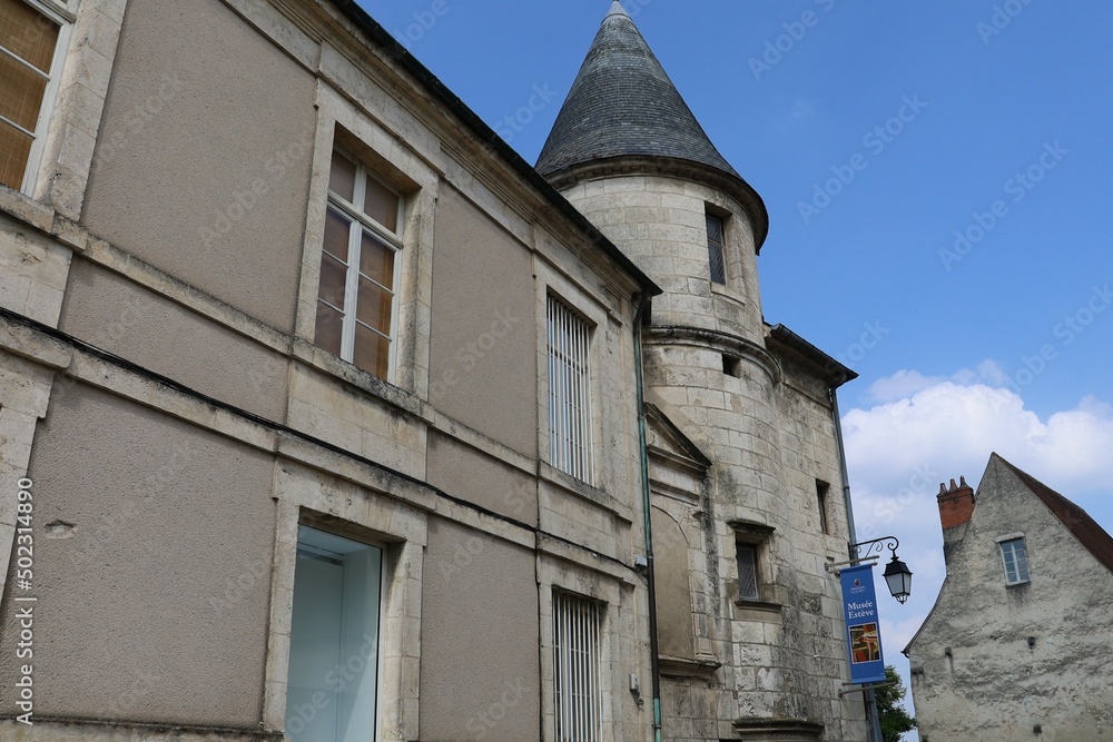 Le musée Esteve, dans l'hotel des echevins, vue de l'extérieur, ville de Bourges, département du Cher, France