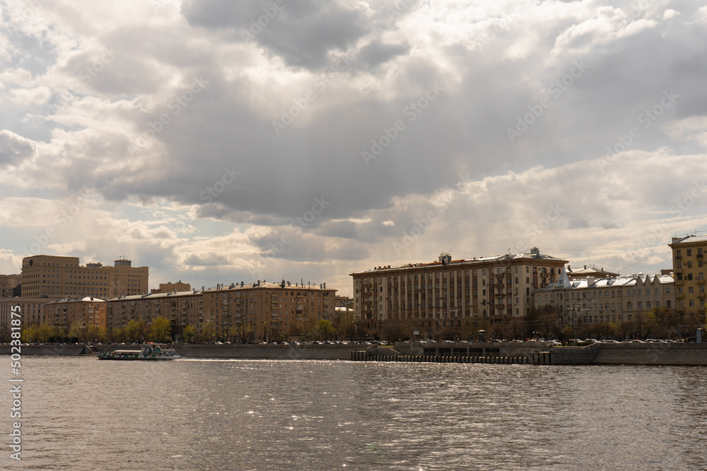 moscow river embankment nearby Muzeon