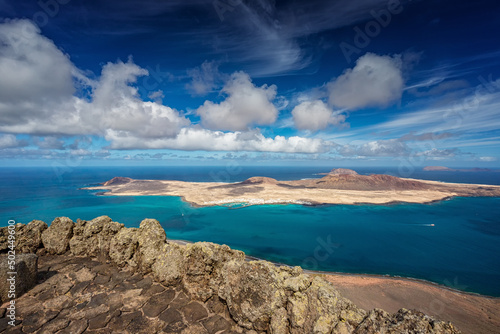 Krajobraz morski. Relaks i wypoczynek na wyspach kanaryjskich, Lanzarote i Graciosa