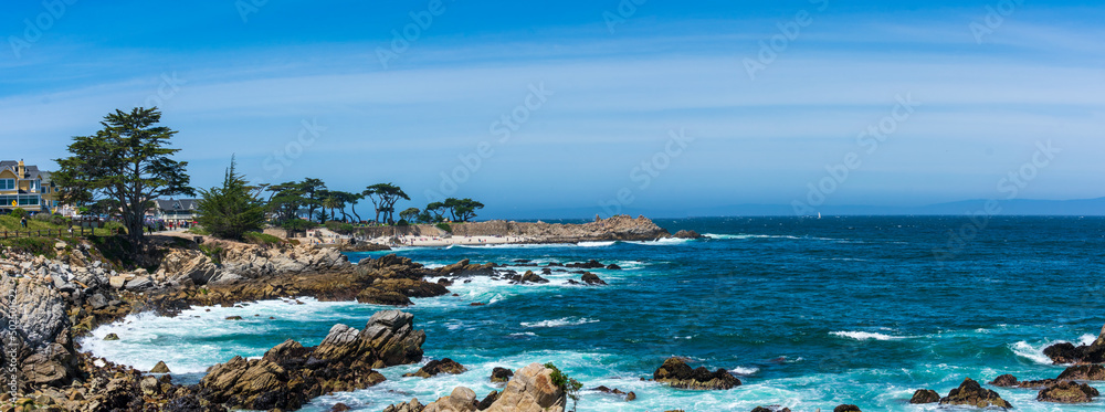 © MichaelVi - Panoramic scenic view of Monterey Bay coastline toward Lover's Point Beach in Pacific Grove, California © MichaelVi - Panoramic scenic view of Monterey Bay coastline toward Lover's Point Beach in Pacific Grove, California