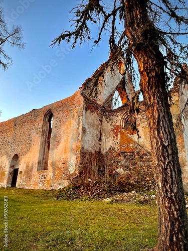 sunrise on the ruins