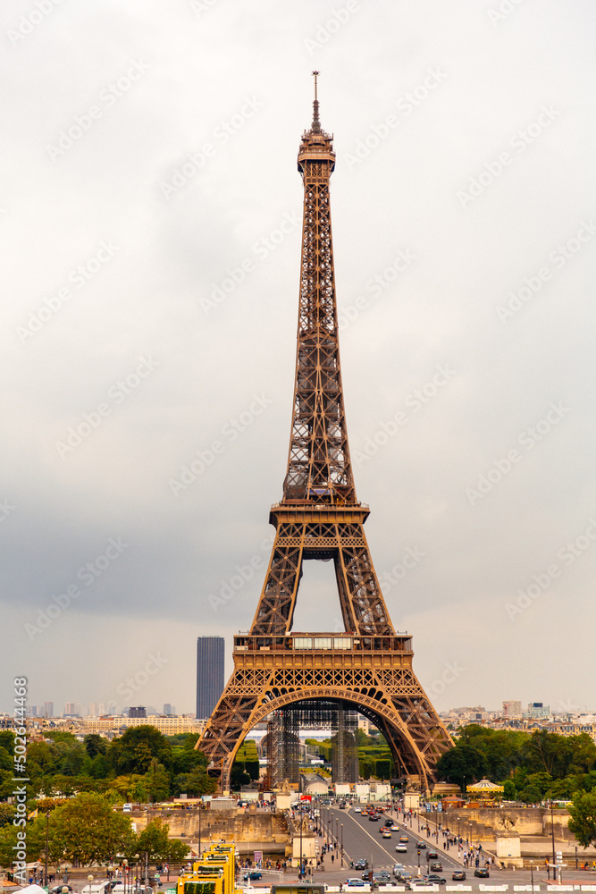 Tour Eiffel Paris Eiffel Tower Sunset. View of Paris city. Landmarks of France.