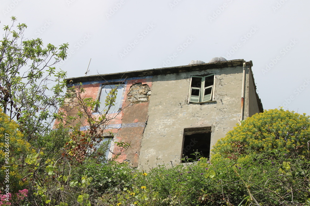 Hiking the Cinque Terre | From Vernazza to Corniglia Hiking the Cinque Terre | From Vernazza to Corniglia