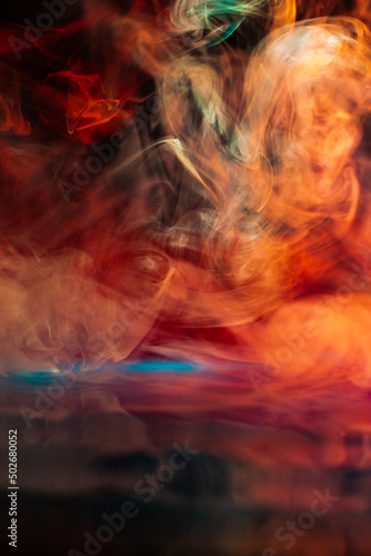 Foto Real abstract background with fire smoke