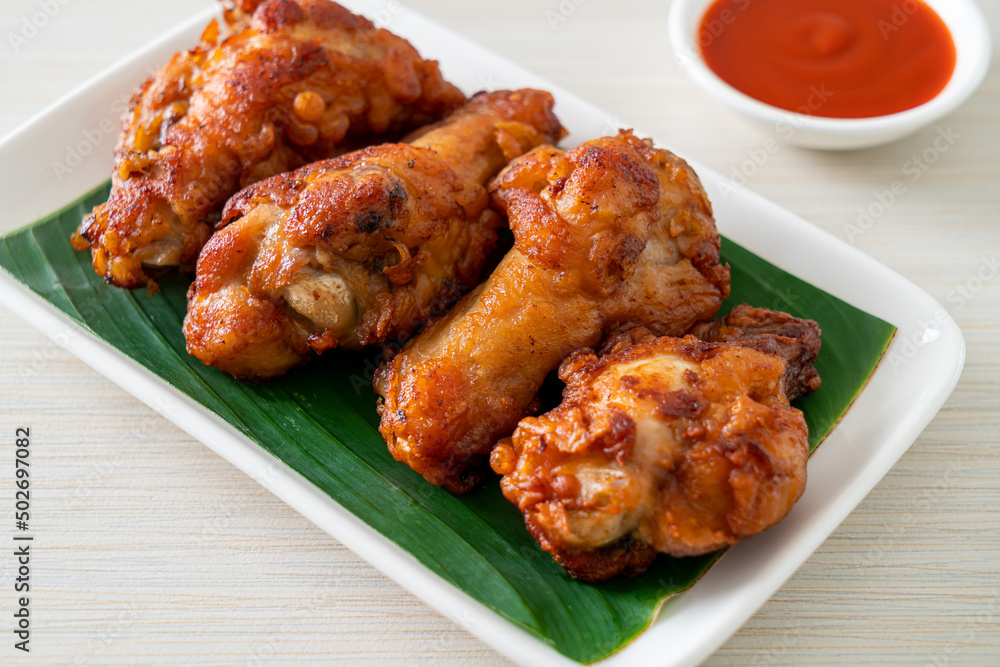 Crispy Fried Chicken with Fish Sauce Crispy Fried Chicken with Fish Sauce
