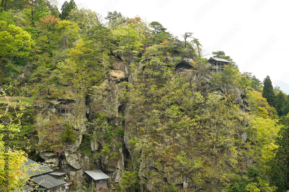 山寺の修行の岩場、釈迦ヶ峰