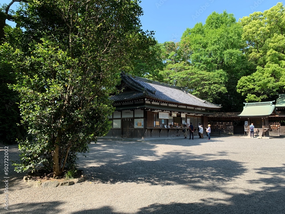 熱田神宮境内の上知我麻神社