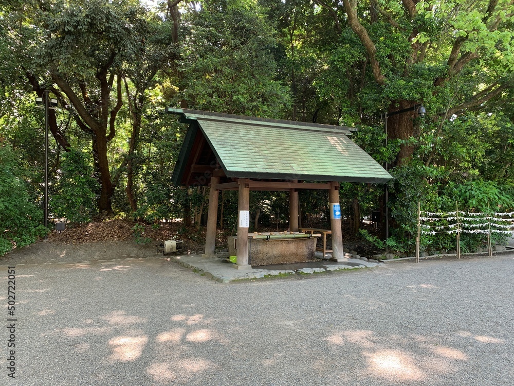 熱田神宮境内の上知我麻神社