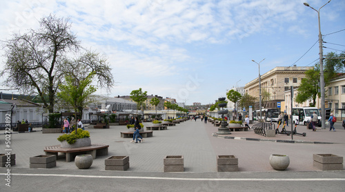  Pedestrians are walking along Moskovskaya street