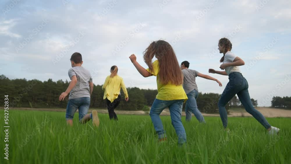 happy family run. children kid a together run in the park at sunset. people in the park concept. mom dad daughter and son fun joyful run energy. happy family and little baby child kid dream concept happy family run. children kid a together run in the park at sunset. people in the park concept. mom dad daughter and son fun joyful run energy. happy family and little baby child kid dream concept