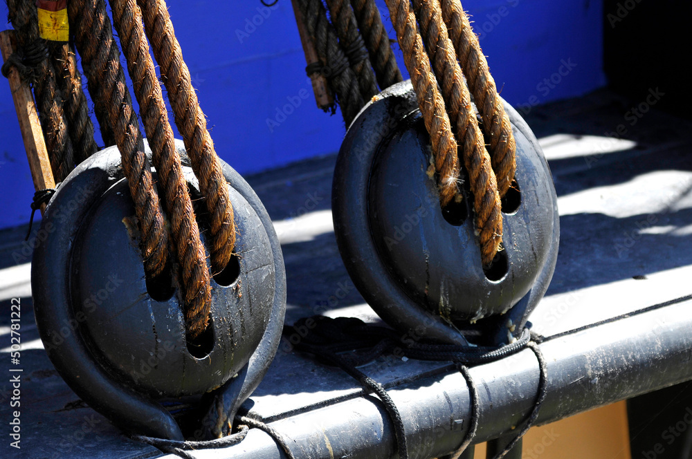 Rochefort Hermione cordage cordes bouts mât Rochefort Hermione cordage cordes bouts mât