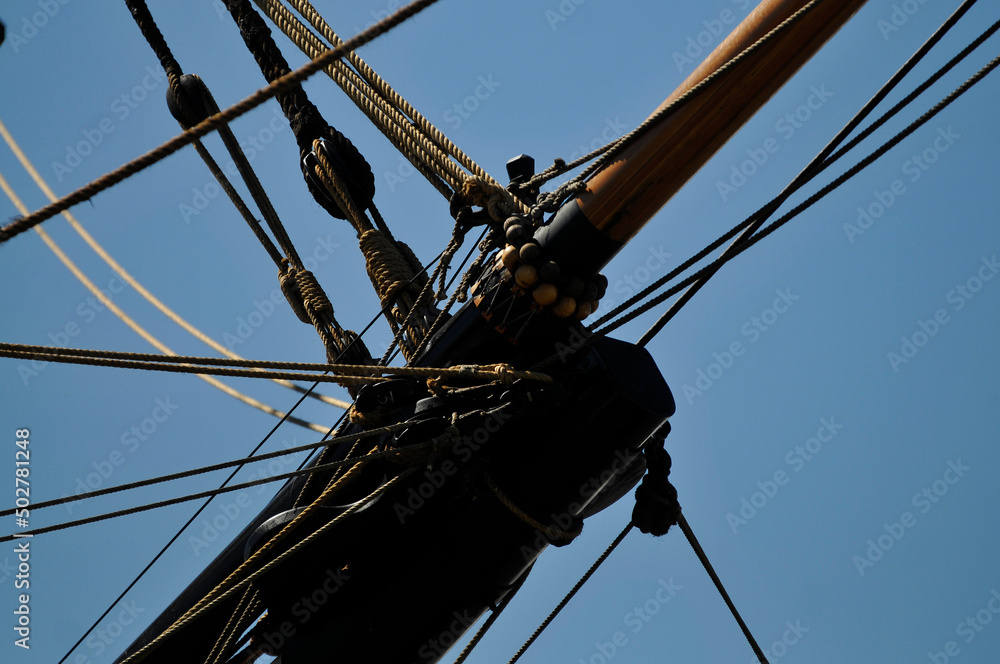 Rochefort Hermione cordage cordes bouts mât Rochefort Hermione cordage cordes bouts mât
