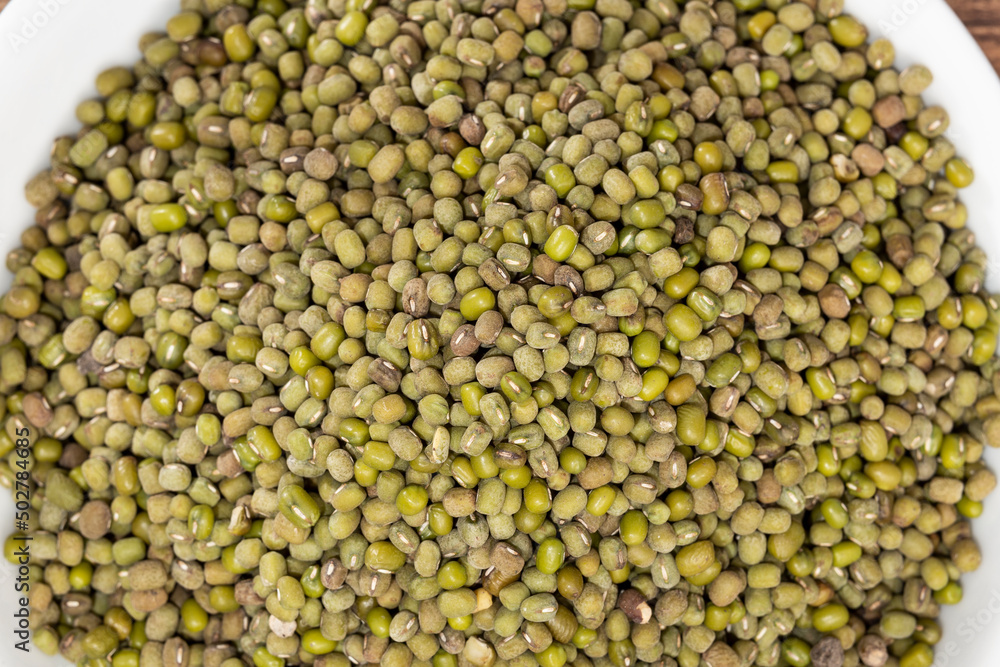 Vigna Radiata - Raw organic green mung beans Vigna Radiata - Raw organic green mung beans
