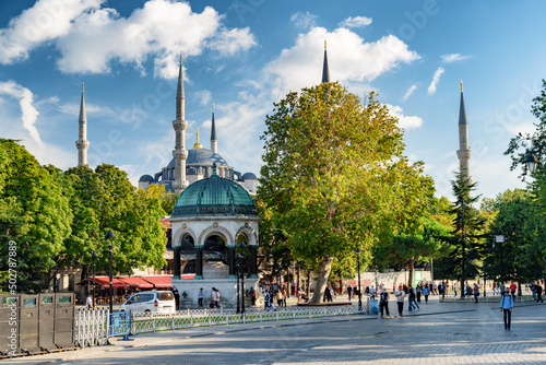 The German Fountain and the Sultan Ahmed Mosque, Istanbul Fototapete